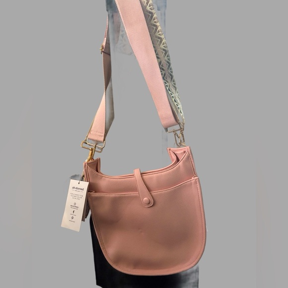 Ah•dorned NY Pink Bag with/ key fob NWT - Picture 1 of 13